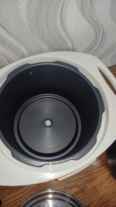 Мультиварка скороварка Нова