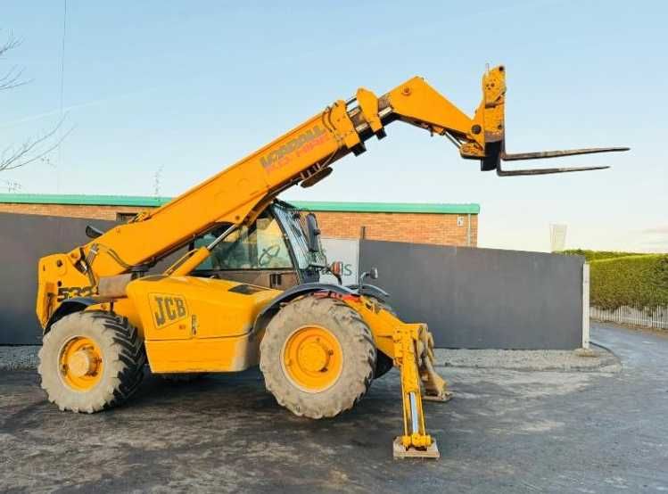 Телескопічний навантажувач JCB 532-120 12 метрів