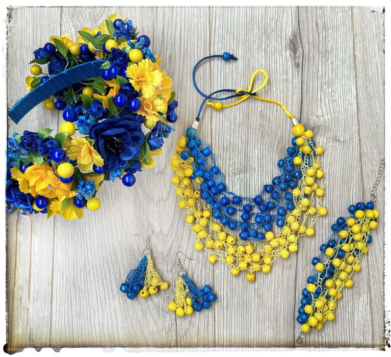 Прикраси під вишиванку