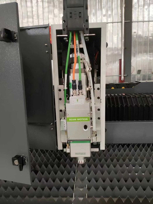 cortador de laser de fibra  cnc fiber laser cutter 1.5kw