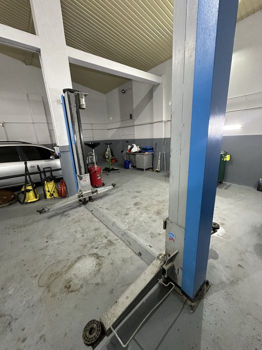 Продам авто підйомник  RAVAGLIOLI 3200 kg
