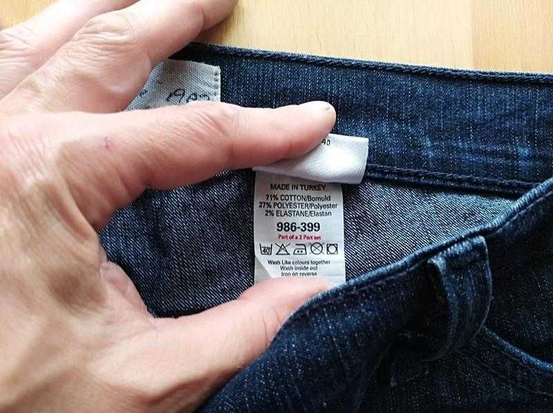 Zestaw ubrań damskich 5 sztuk dżinsowych spodnie 3/4 spódnice roz  M