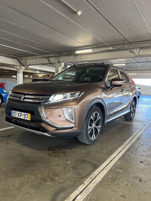 Mitsubishi Eklipe Cross
