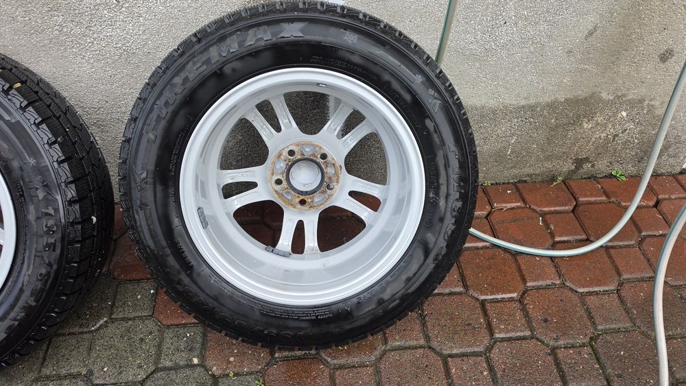 Nowe Felgi Anzio 15" 5x108 z oponami Firemax FM805+