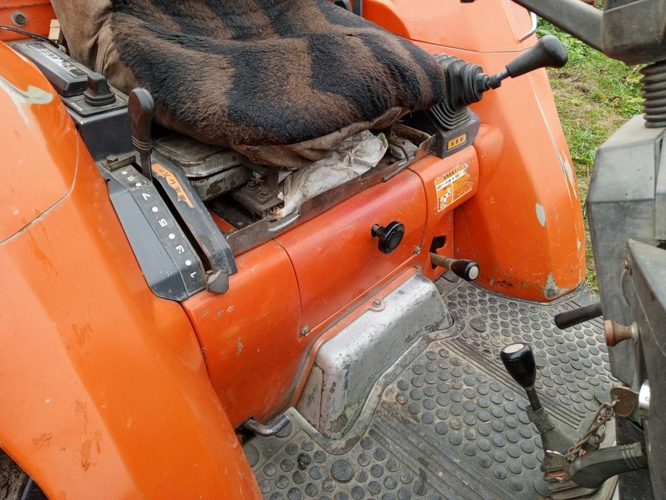 Японський міні трактор