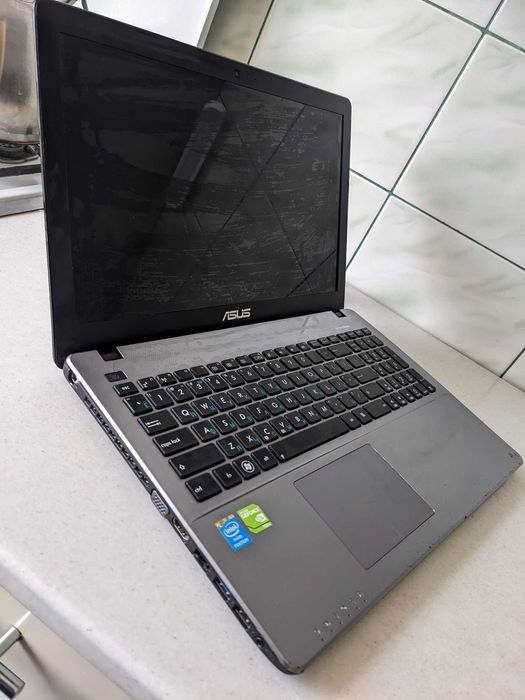 Продам Asus r510c ( на запчастини або відновлення )