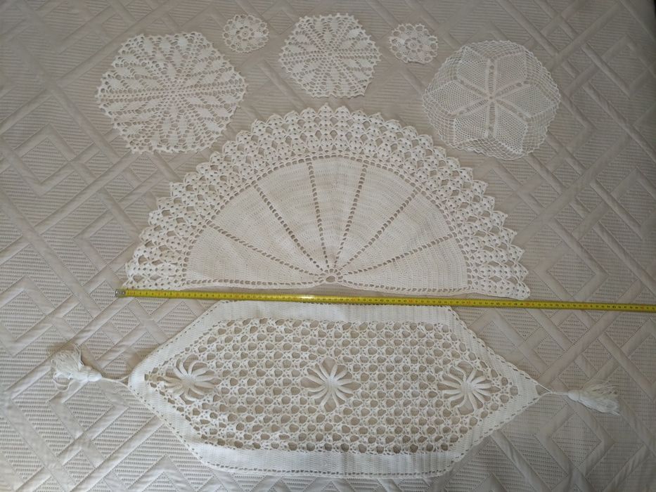 Colcha de renda com oferta panos