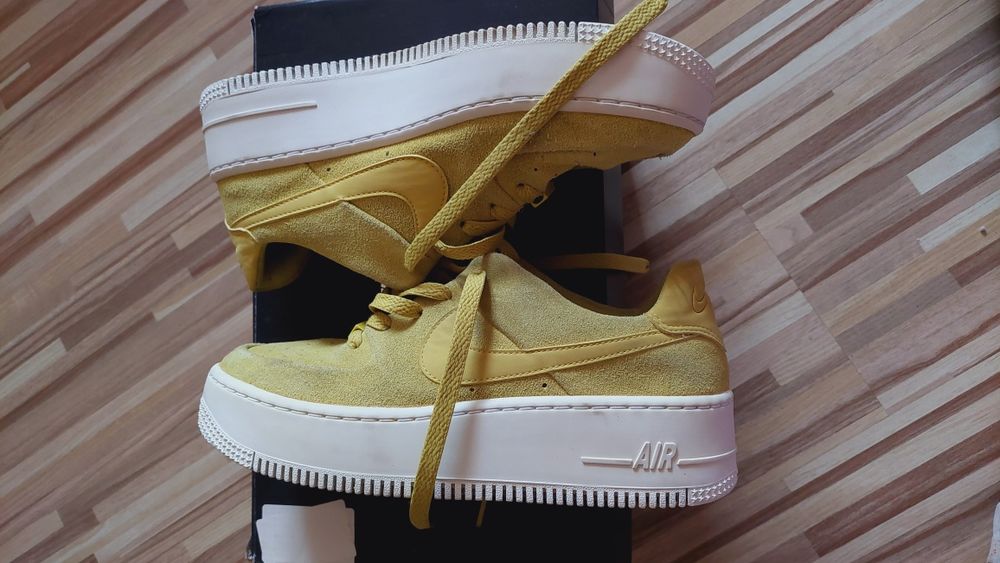 Particle Beige Nike Air Force Sage These Chunky Kicks Are