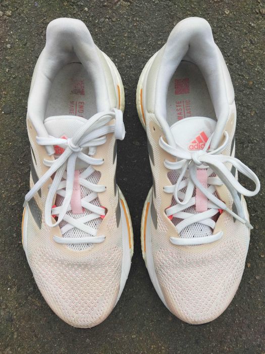 39 р. дуже класні кросівки Adidas Solarglide 5 Boost Nike кроссовки беговые женские