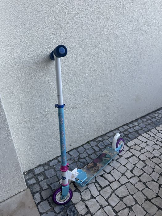 Trotinete elsa criança