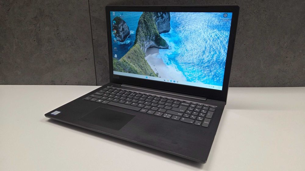 Ноутбук Lenovo V330-14IKB / Intel Core i5 / DDR4 - 8GB / SSD 256GB