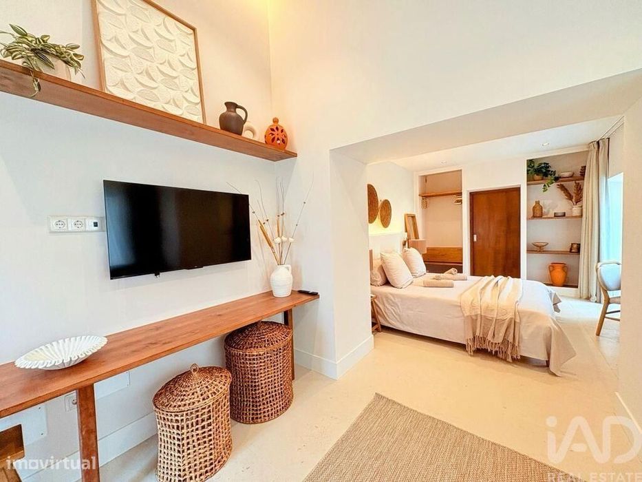 Casa / Villa T4 em Lagoa e Carvoeiro