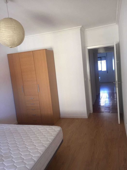 2 quartos disponiveis para raparigas estudantes