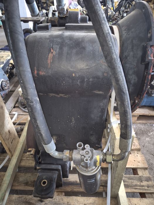 Skrzynia biegów komatsu wa 270-3  - części