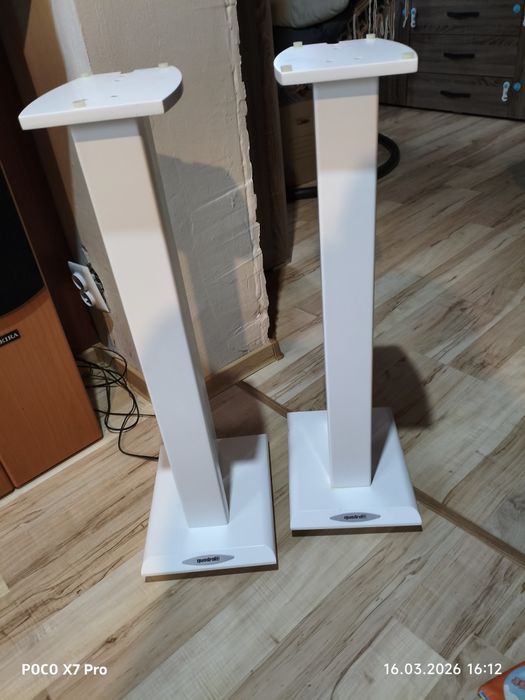 Stojak do głośników Quadral