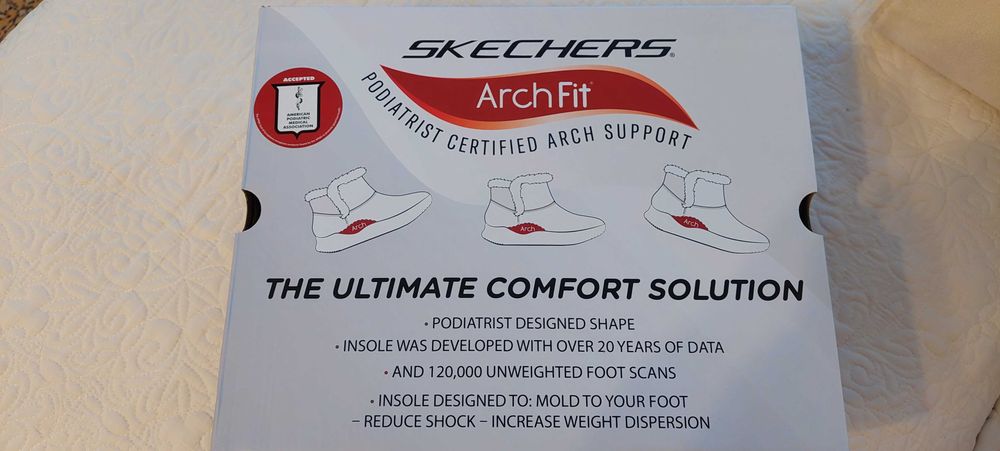 Nowe z metkami oryginalne buty zimowe Skechers rozmiar 38