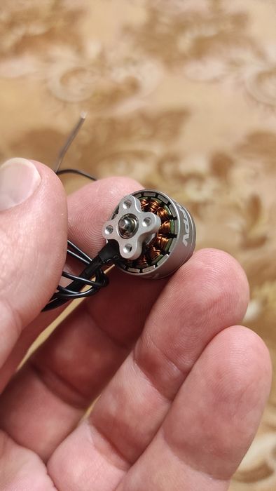 Darwin fpv cineape25 baby ape 1504 3600kv двигун мотор