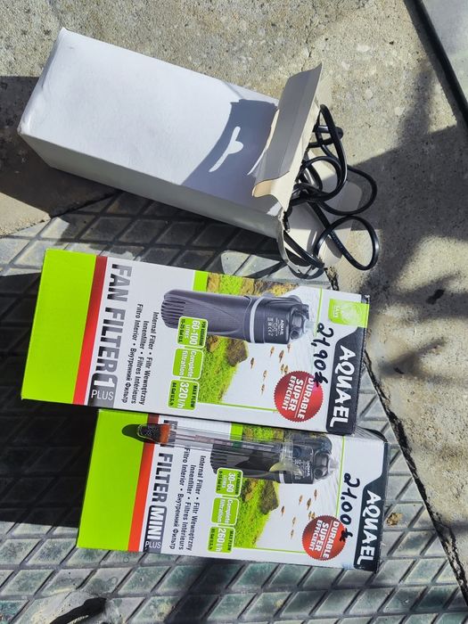 Aquário 25 litros com 3 filtros, enfeites, etc