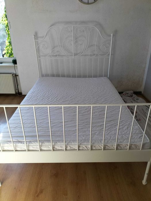 Łóżko metalowe 140x200 z materacem