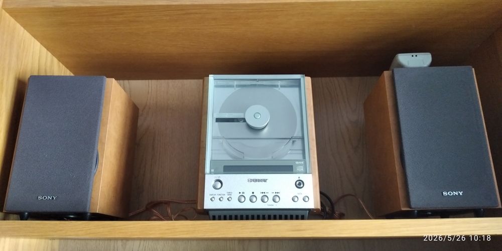 Micro CD/ Rádio + leitor de cassetes com colunas