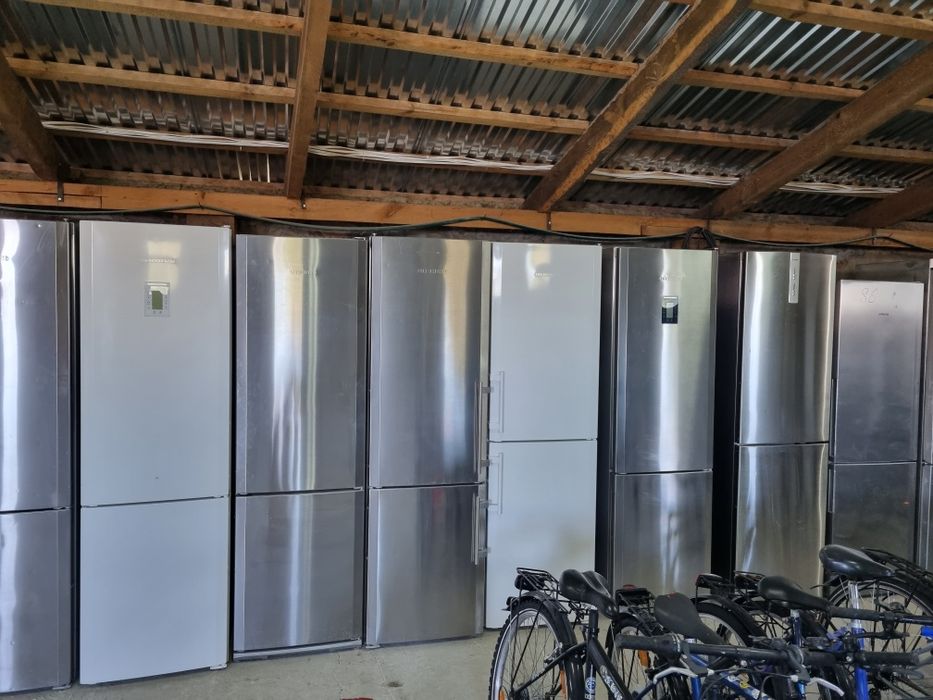 холодильник liebherr CBNPes3956 2 метри