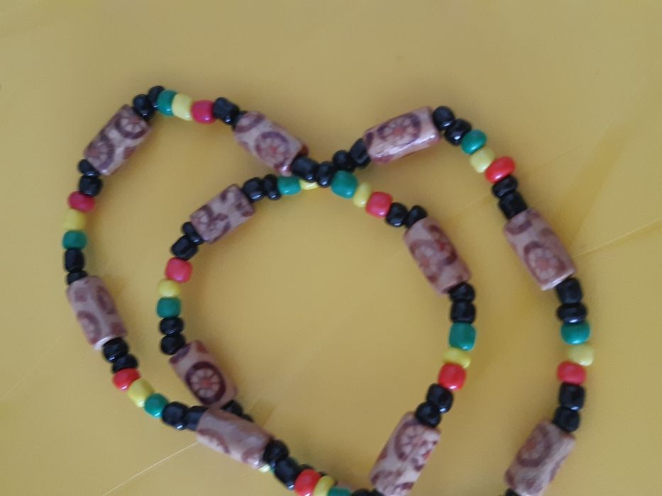 Pulseiras com missangas