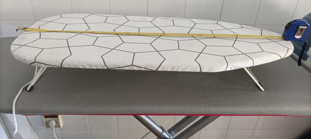 Tábua de engomar pequena