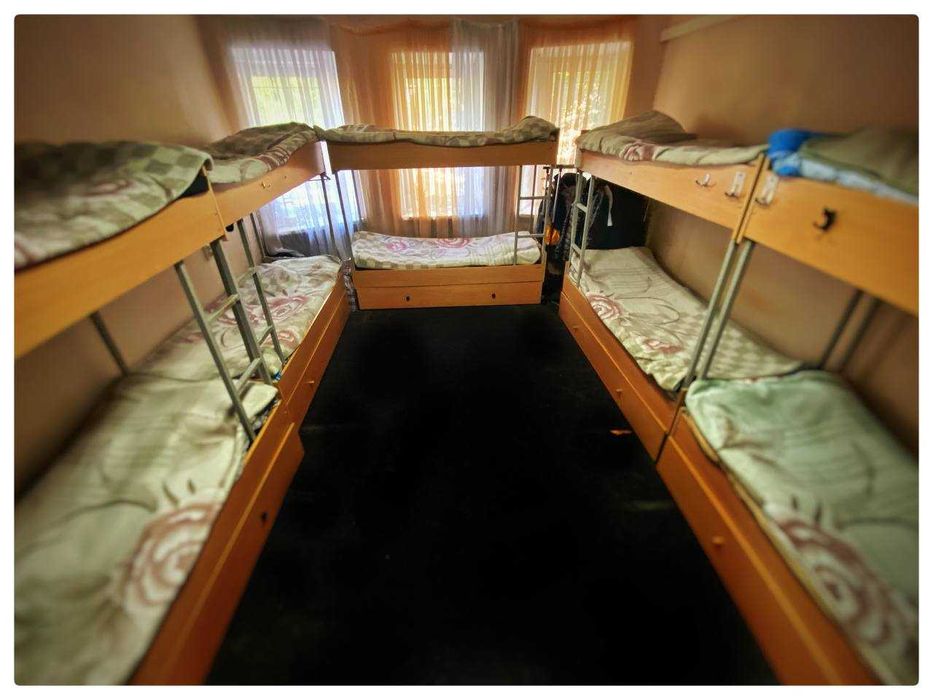 Место в комнате. ст. м. Тараса Шевченко!