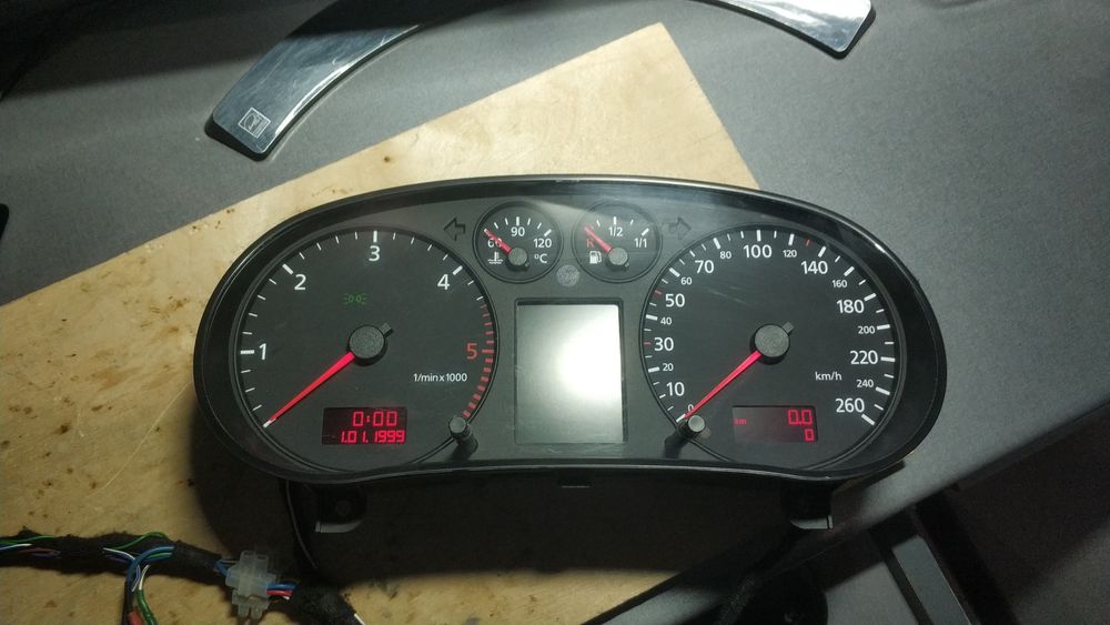 Панель приладів, приборка, щиток Audi A3 8L VDO 8L0920930