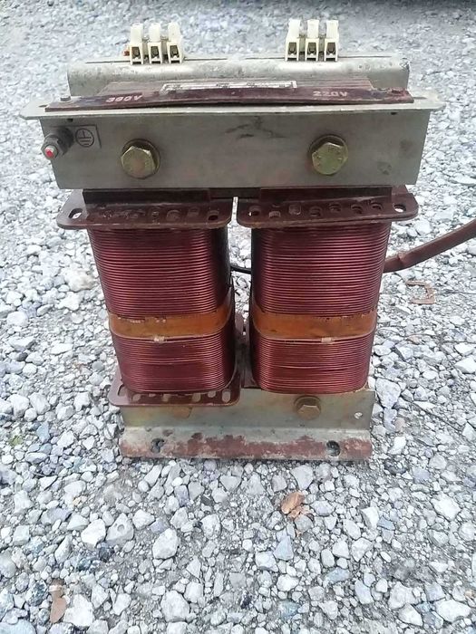 трансформатор 380 на 220 вольт 7 ампер