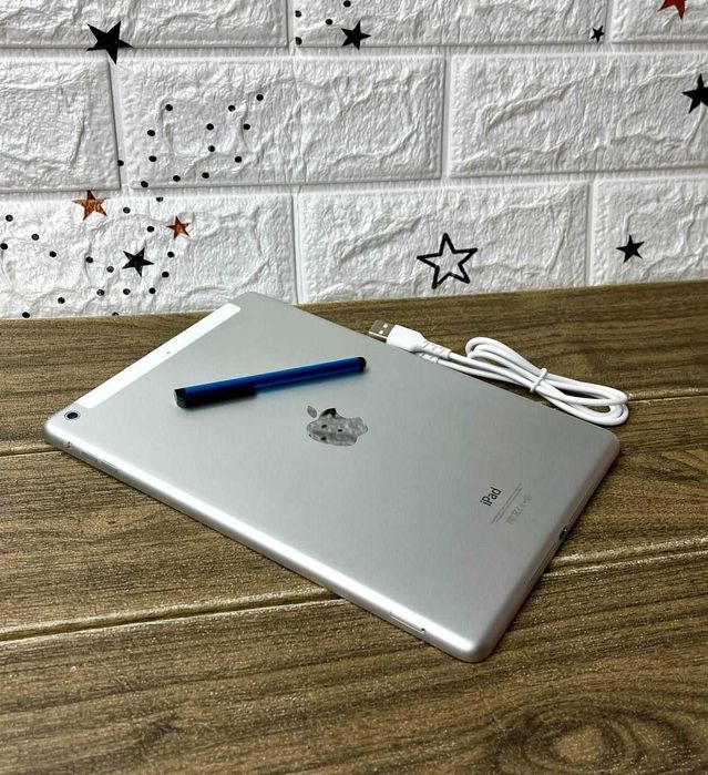 Планшет Apple iPad Air 128 ГБ