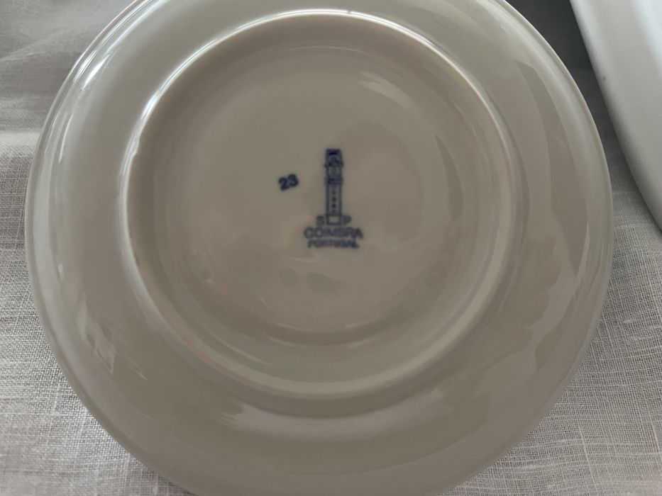 Coimbra SP Portugal. Serviço de porcelana