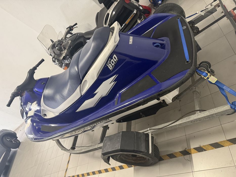 Vendo ou troco mota agua gp800