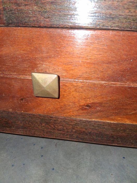 Mesa de Centro Rústica em Madeira Maciça com Gavetas