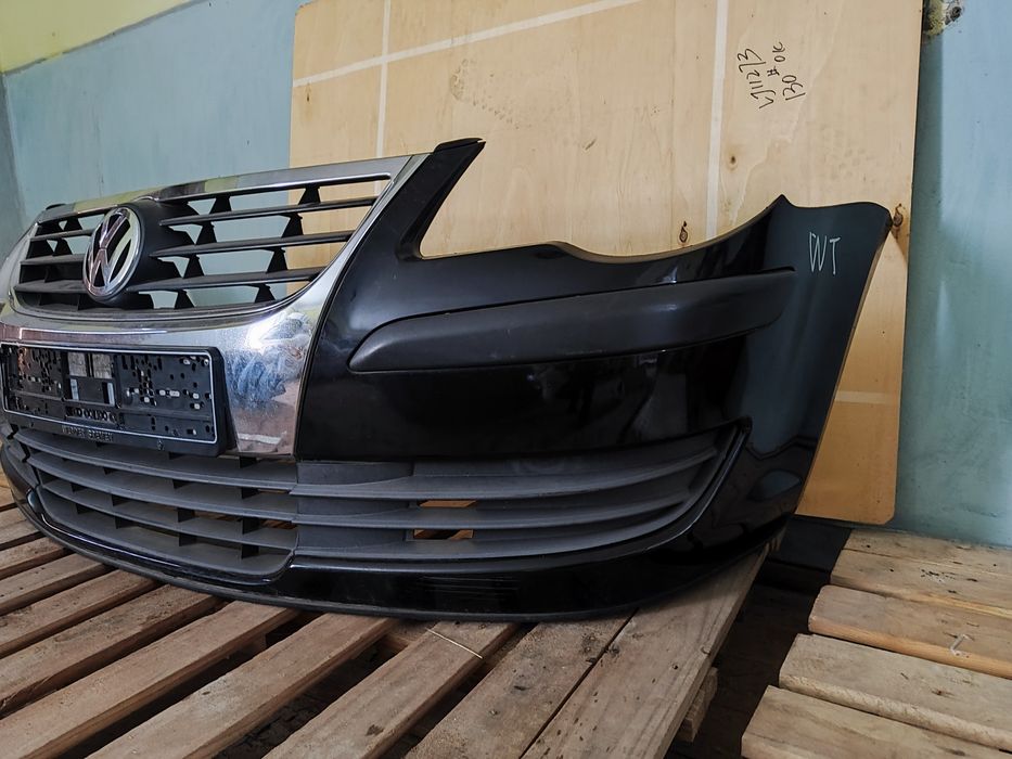 Бампер передній VW Touran 2007-2010p LC9X Бампер передний Тоуран Туран