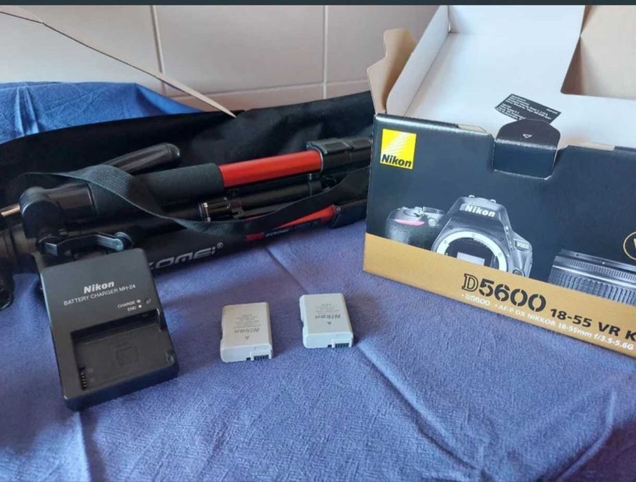 Nikon D5600, 2 Bat, tripé