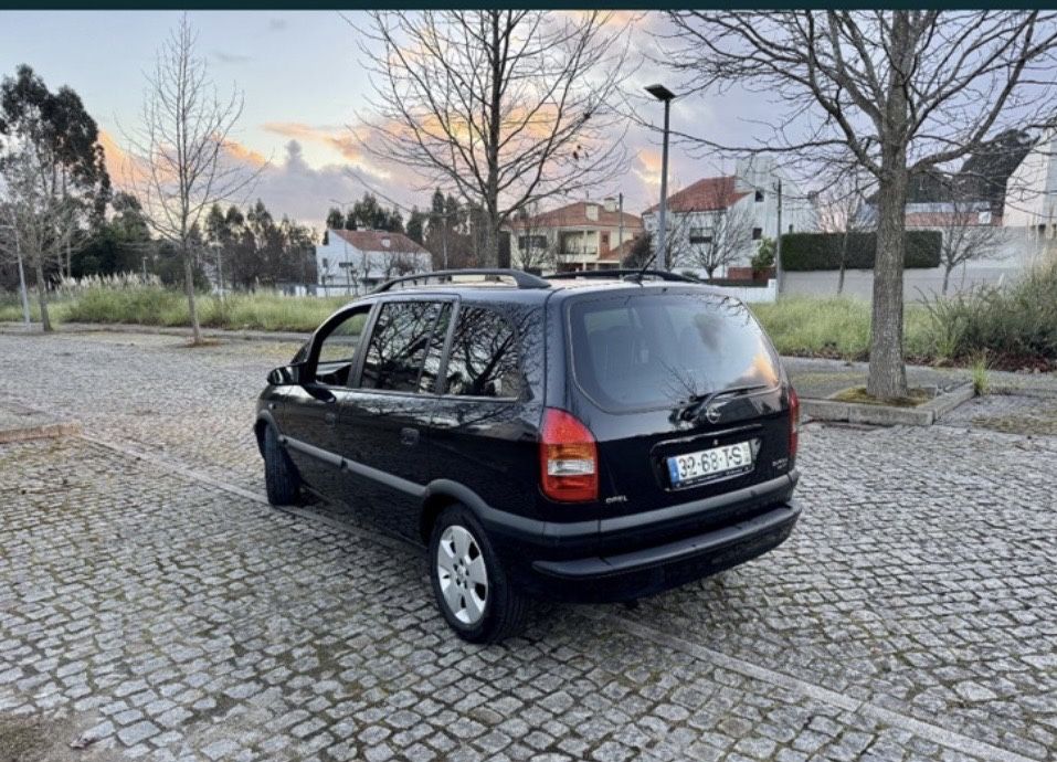 Opel zafira 2.2 dti