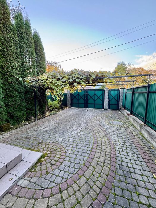 Продаж будинку біля Львова (Деревач)