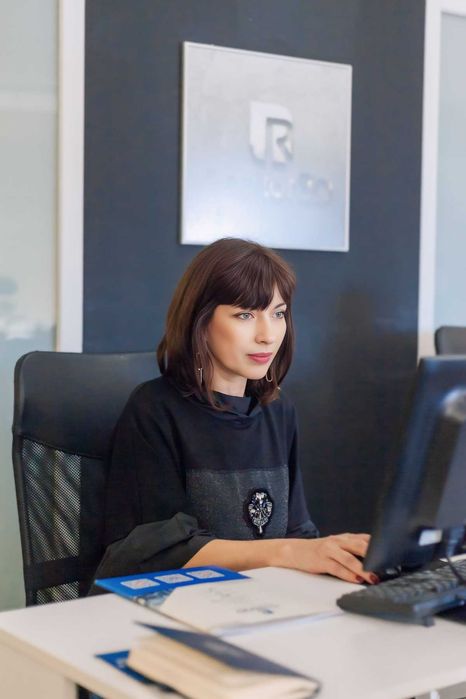 Риелтор Продажа и аренда квартир домов коммерции Днепр