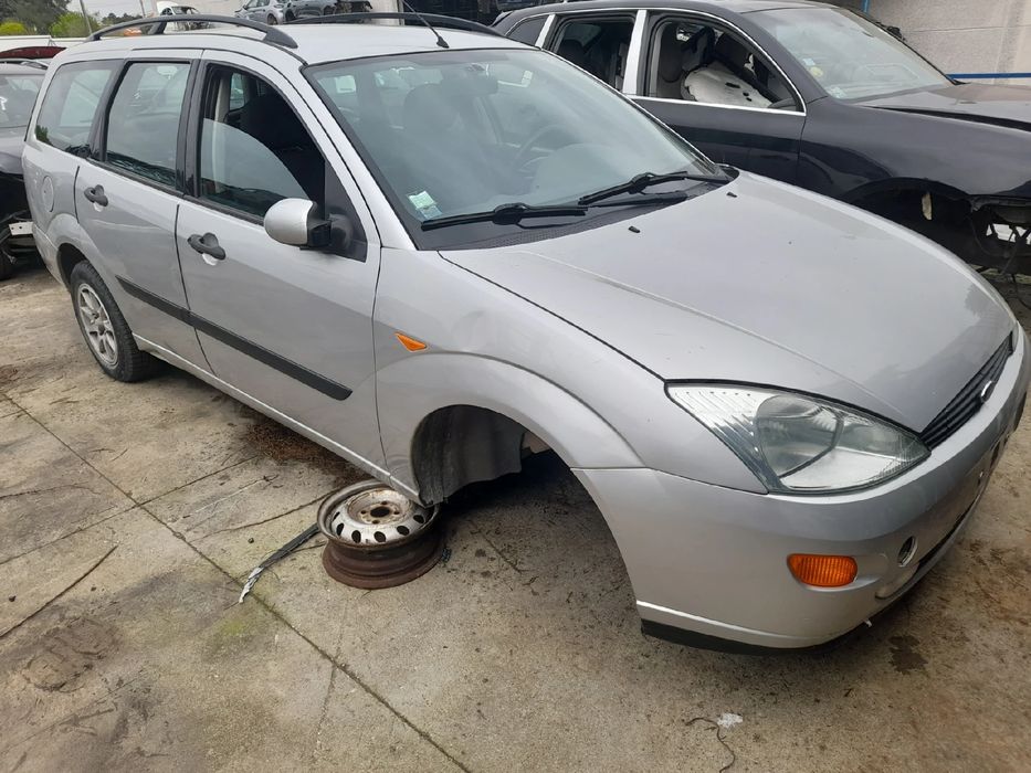 Para peças FORD Focus I Carrinha (DNW)