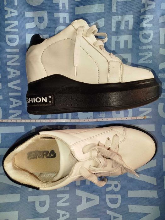 Взуття жіноче р-р 39 +- продам або обміняю. Самовивіз