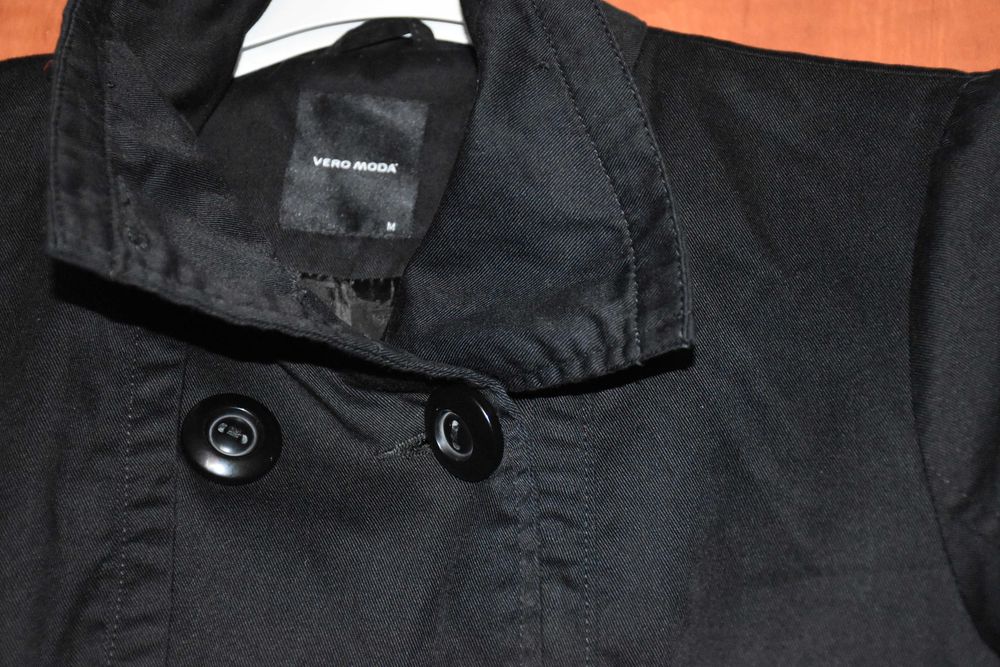 VERO MODA cienki bawełniany czarny płaszczyk,trencz roz M