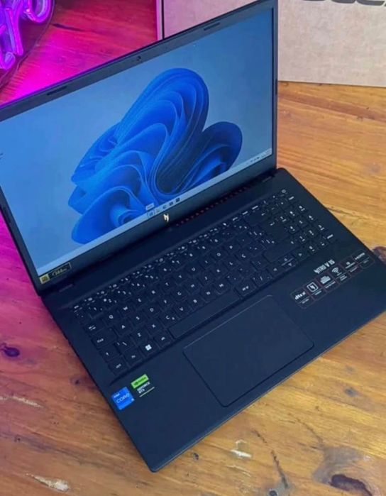 Acer V15 i7 + RTX 4050 | 16GB | 512GB SSD | 3 Anos Garantia