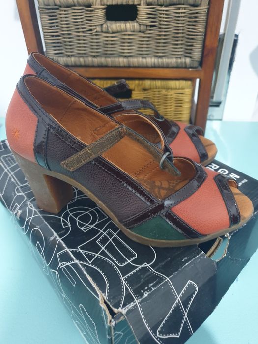 Sapatos art usados uma vez 36