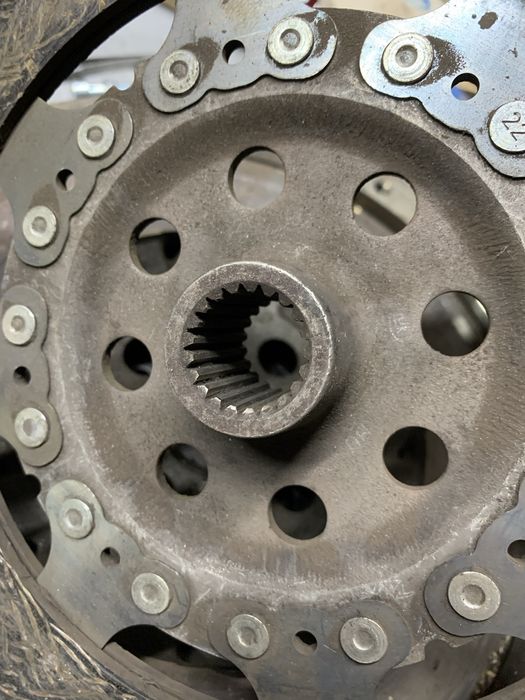 Продам Маховик Зчеплення Демпфер 2.0 dCi m9r 8200743592