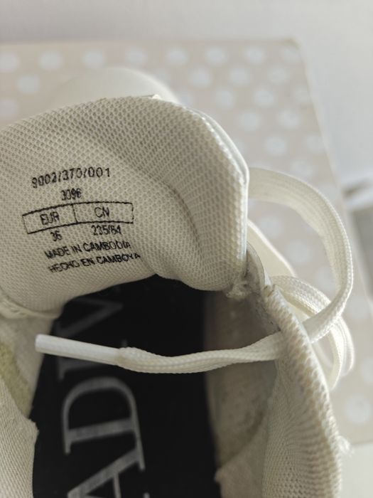 Białe sneakersy gruba podeszwa Stradivarius 36