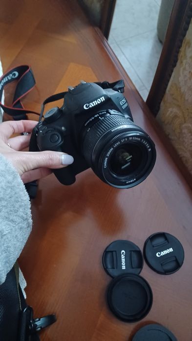 Máquina  canon 1200D oferta imperdível.