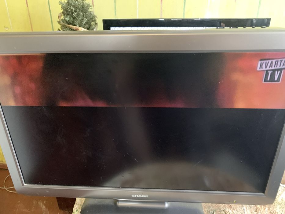 Телевізор SHARP aquos модель lc-32d44e-gy
