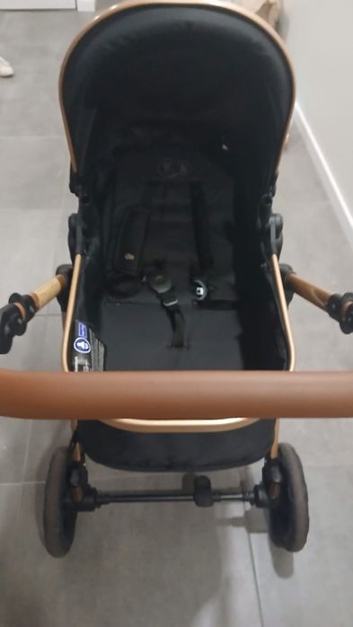 Carrinho de bebé com alcofa kinderkraft Esme