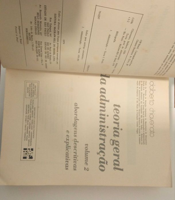 Teoria Geral da Administração, de Adalberto Chiavenato
